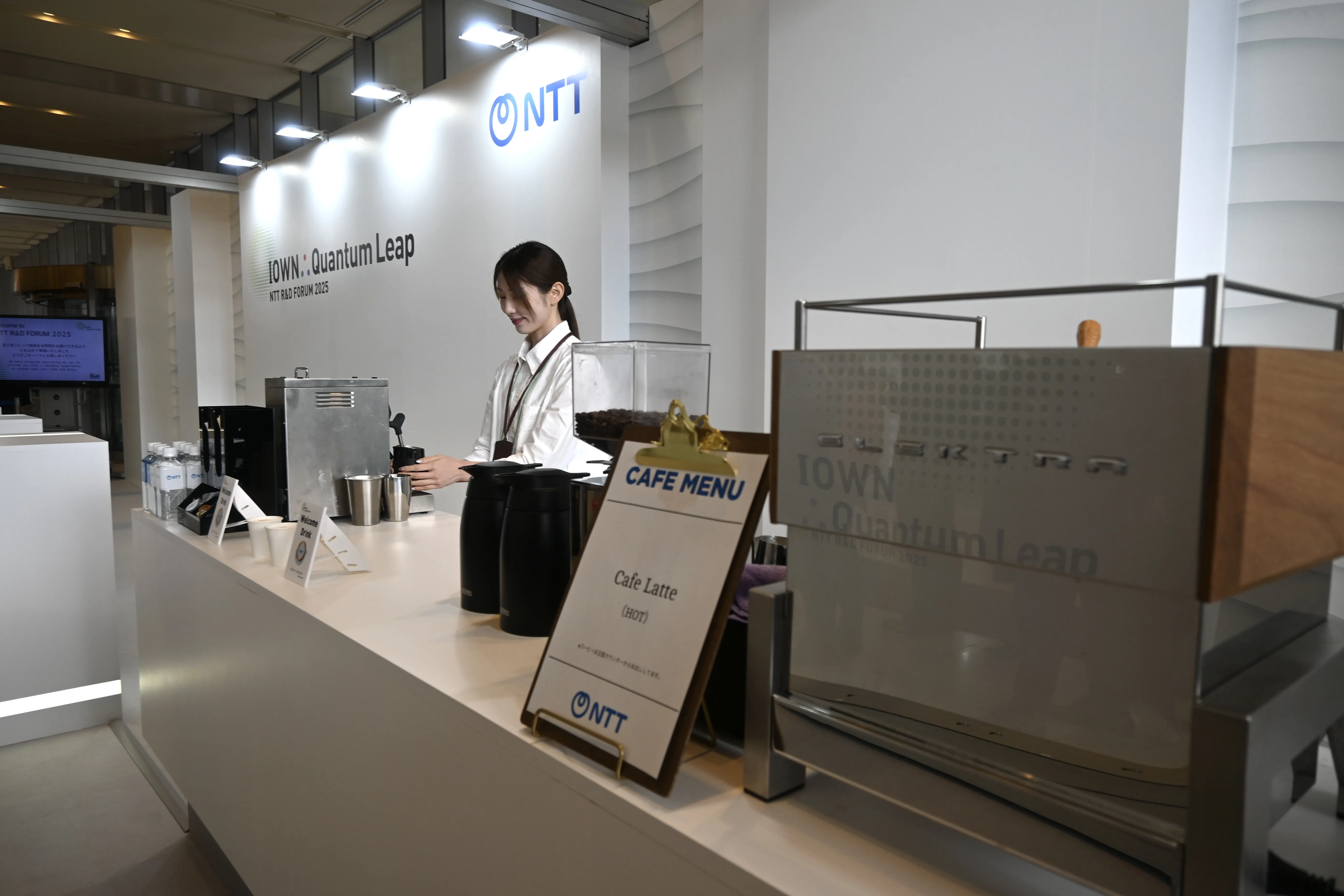 NTT R&D Forum 2025の出張バリスタサービス 写真10
