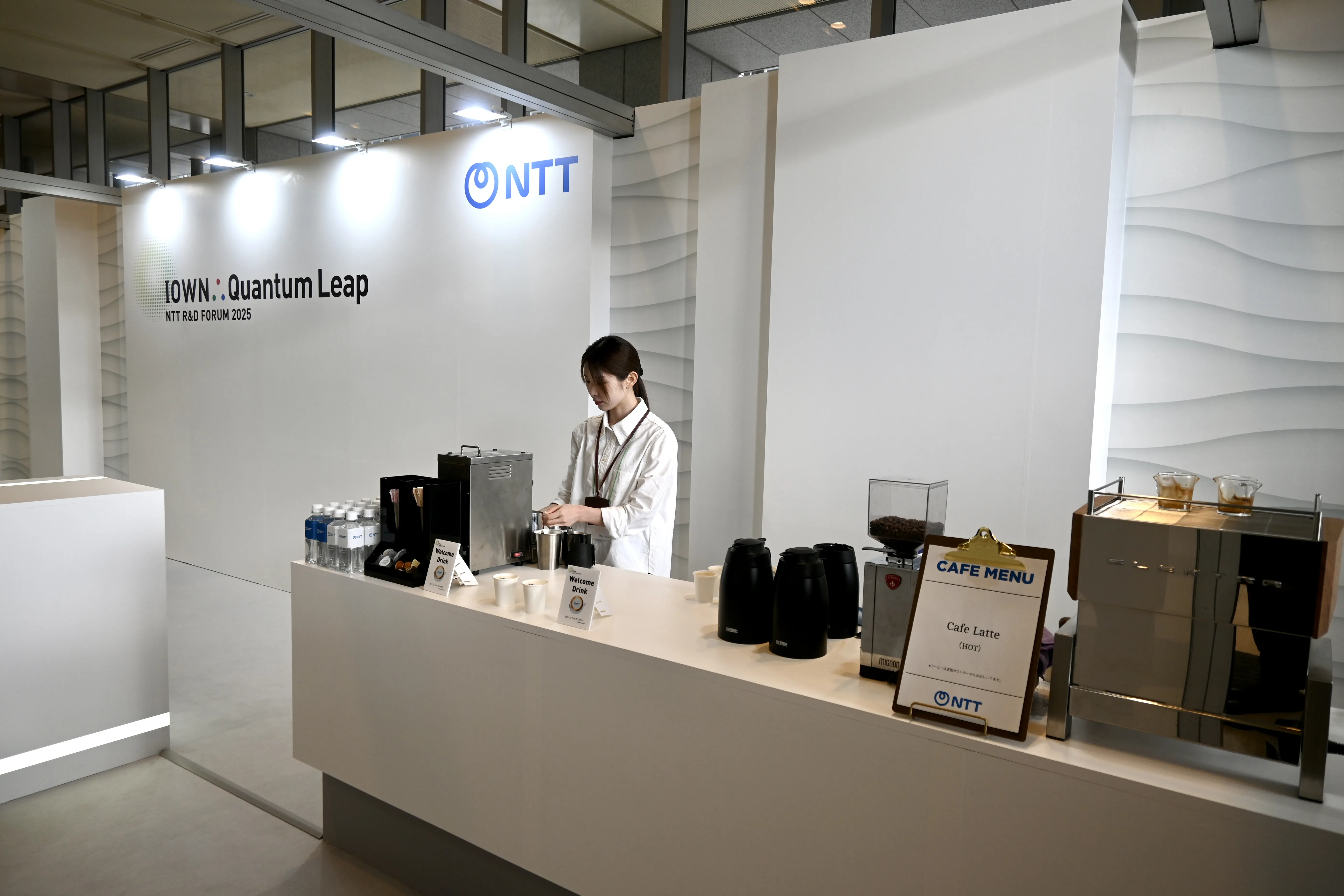 NTT R&D Forum 2025の出張バリスタサービス 写真1